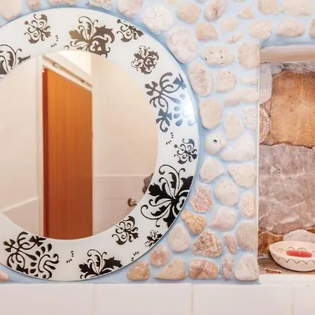 One-bedroom In Xv Apartament